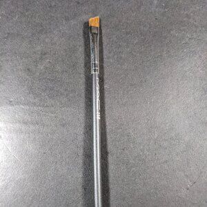 MAC 266 Small Angle Brush - Natural Hair Discontinued